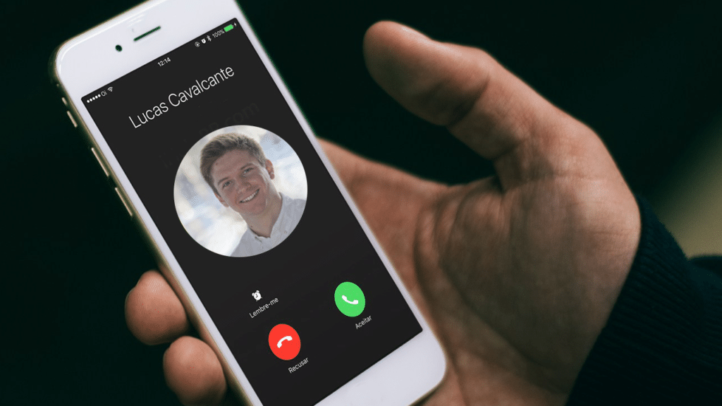 How to put photo in phone contacts